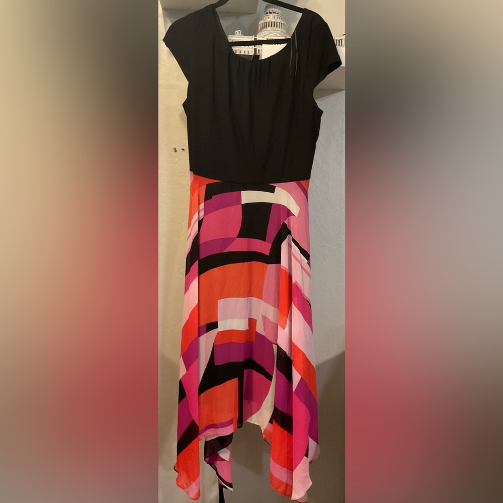 SLNY Black and Multicolor Dress